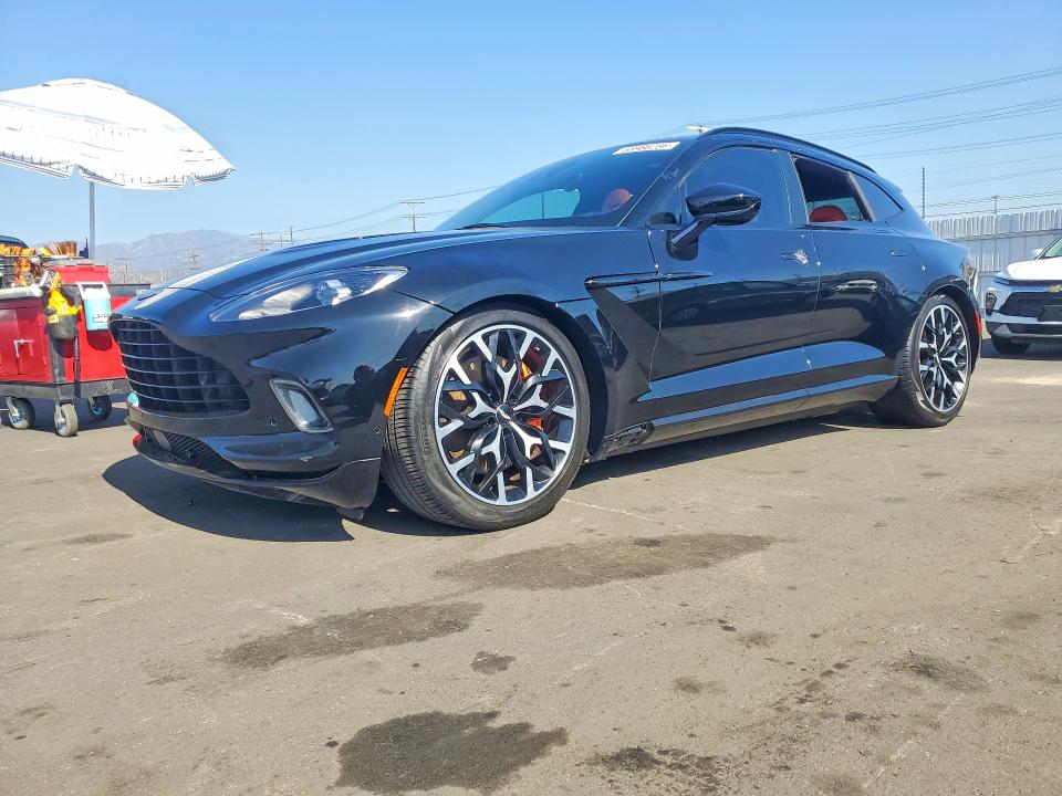 2025 Aston martin Dbx VIN SCFVUJAW5MTV03841 COPART salvage auction — WATER/FLOOD, Ca - Dis/Dlr/Exp Only Clean Title, sold $31,500 on 2026-09-21 (photo 1)