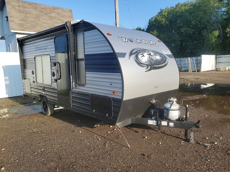 2021 Forest river Wolf pup VIN 5ZT2CKEC7MY015440 COPART salvage auction — ROOF, MI - DEALER ONLY CLEAN TITLE, sold $2,850 on 2026-10-13 (photo 1)
