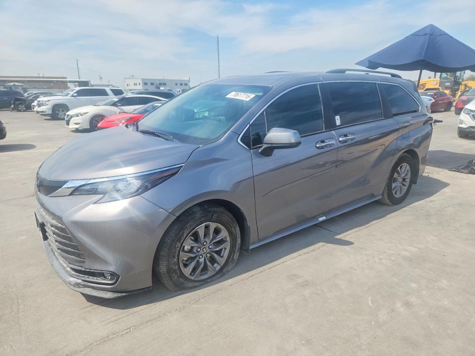 2026 Toyota Sienna VIN 5TDYRKEC7TS304841 — COPART salvage auction photo