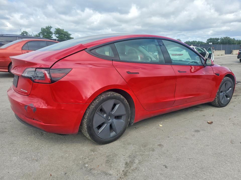 2021 Tesla Model 3 VIN 5YJ3E1EBXMF902886 COPART salvage auction — MINOR DENT/SCRATCHES, Salvage Title, sold $10,200 on 2026-10-13 (photo 3)