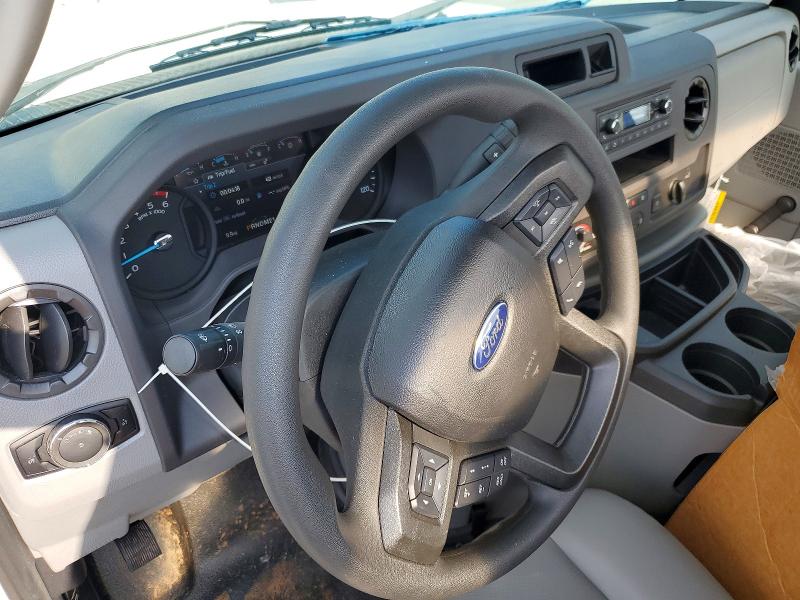 2024 Ford Econoline VIN 1FDWE4FNXRDD42532 COPART salvage auction — MINOR DENT/SCRATCHES, Tn - Certificate Of Title, sold $15,300 on 2026-09-15 (photo 8)
