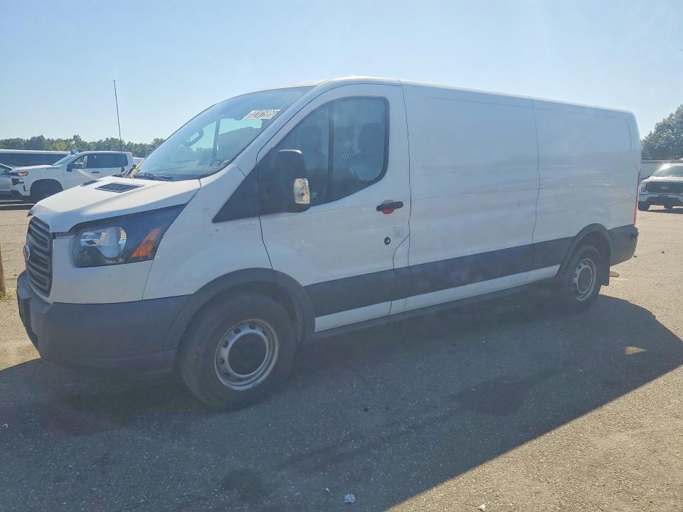 2018 Ford Transit VIN 1FTYR2YM7JKA33031 — COPART salvage auction photo