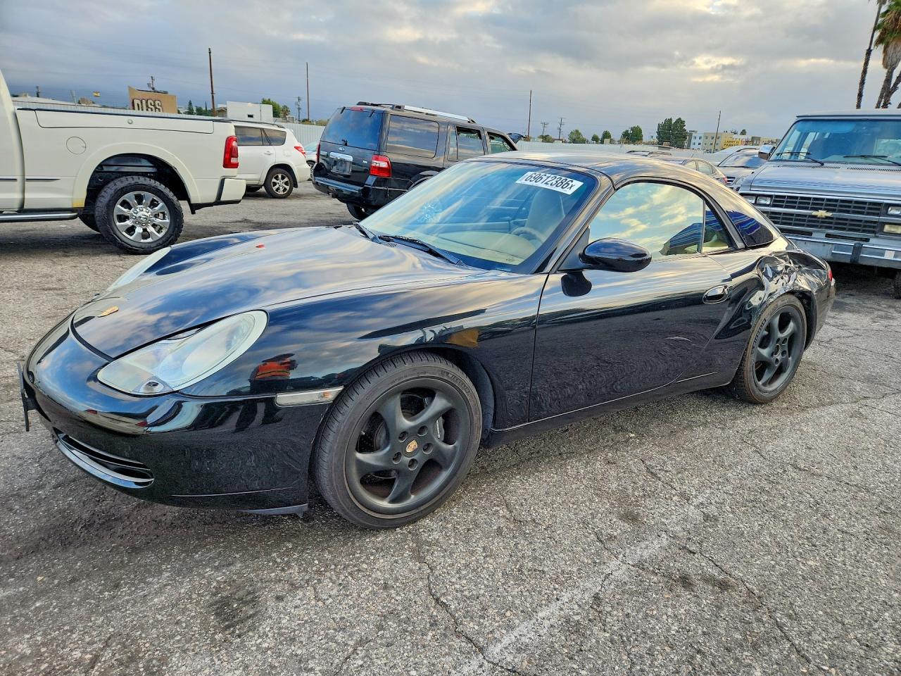 2000 Porsche 911 VIN WP0CA2994YS653213 — COPART salvage auction photo