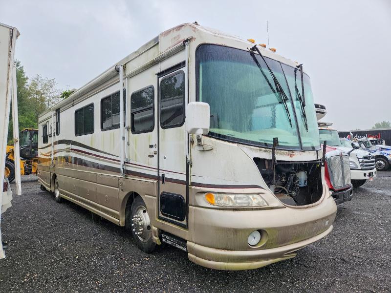 2000 Coachman VIN 4UZ6XJCA9YCG46193 COPART salvage auction — NORMAL WEAR, NY - CERTIFICATE OF TITLE, sold $5,900 on 2026-09-22 (photo 1)
