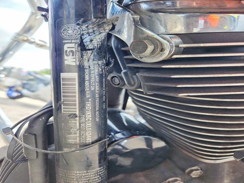 2020 Harley-davidson Street glide VIN 1HD1KBC1XLB634437 COPART salvage auction — FRONT END, FL - CERT OF TITLE SLVG REBUILDABLE, sold $3,200 on 2026-10-03 (photo 9)