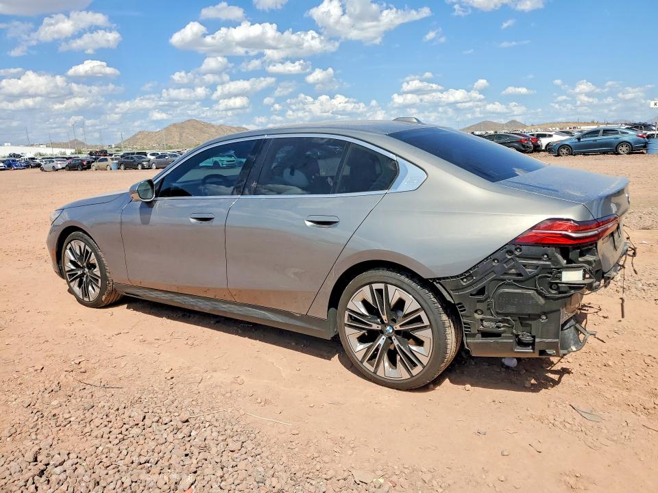 2024 BMW 5er VIN WBA43FJ02RCT06295 COPART salvage auction — REAR END, Az - Cert Of Title - Salvage, sold $29,000 on 2026-09-15 (photo 2)
