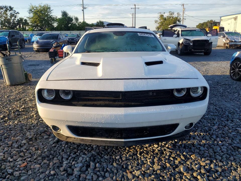 2019 Dodge Challenger VIN 2C3CDZAG4KH503311 COPART salvage auction — MINOR DENT/SCRATCHES, Fl - Certificate Of Title, sold $4,350 on 2026-09-26 (photo 5)