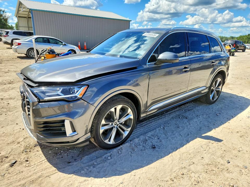 2022 Audi Q7 VIN WA1LXBF70ND006156 — COPART salvage auction photo