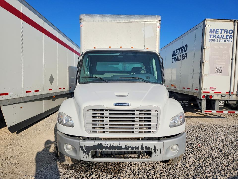 2023 Freightliner M2 VIN 3ALACWFC2PDUJ4113 COPART salvage auction — MECHANICAL, OK - CERTIFICATE OF TITLE, sold $20,000 on 2026-09-14 (photo 5)