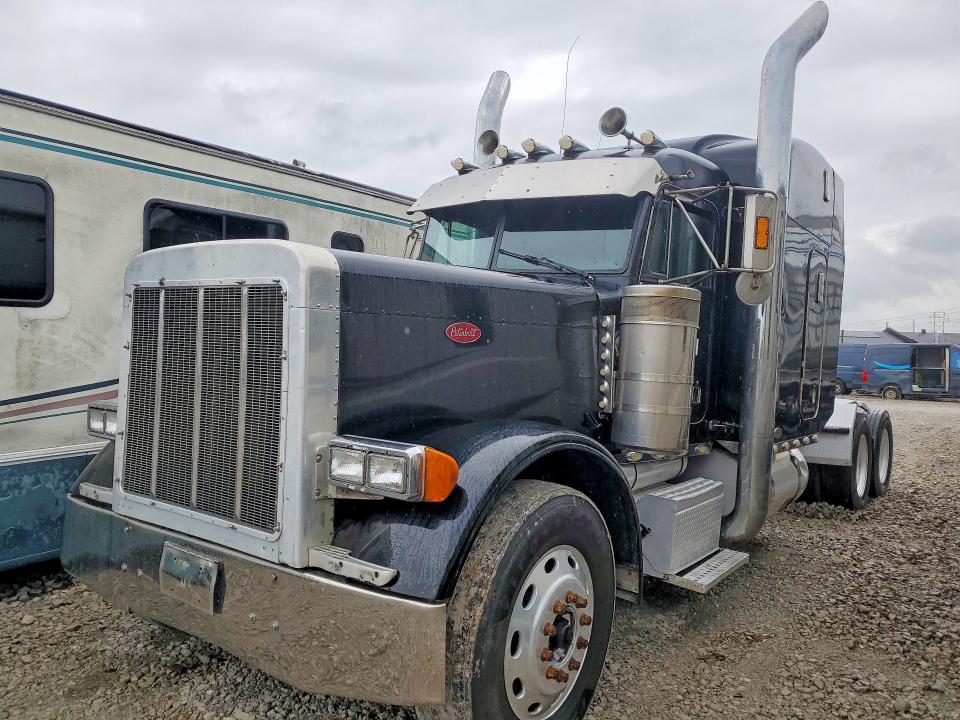 2005 Peterbilt 379 VIN 1XP5DB9X65N842999 — COPART salvage auction photo
