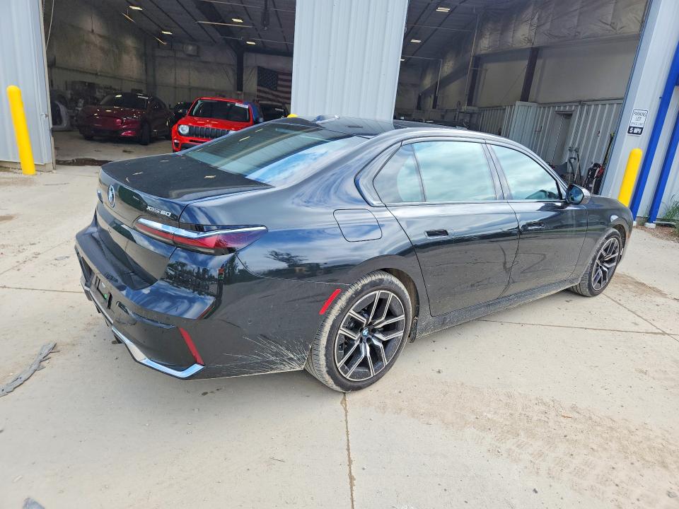 2023 BMW I7 VIN WBY53EJ05PCN06696 COPART salvage auction — NORMAL WEAR, OH - CERTIFICATE OF TITLE, sold $41,000 on 2026-09-23 (photo 3)