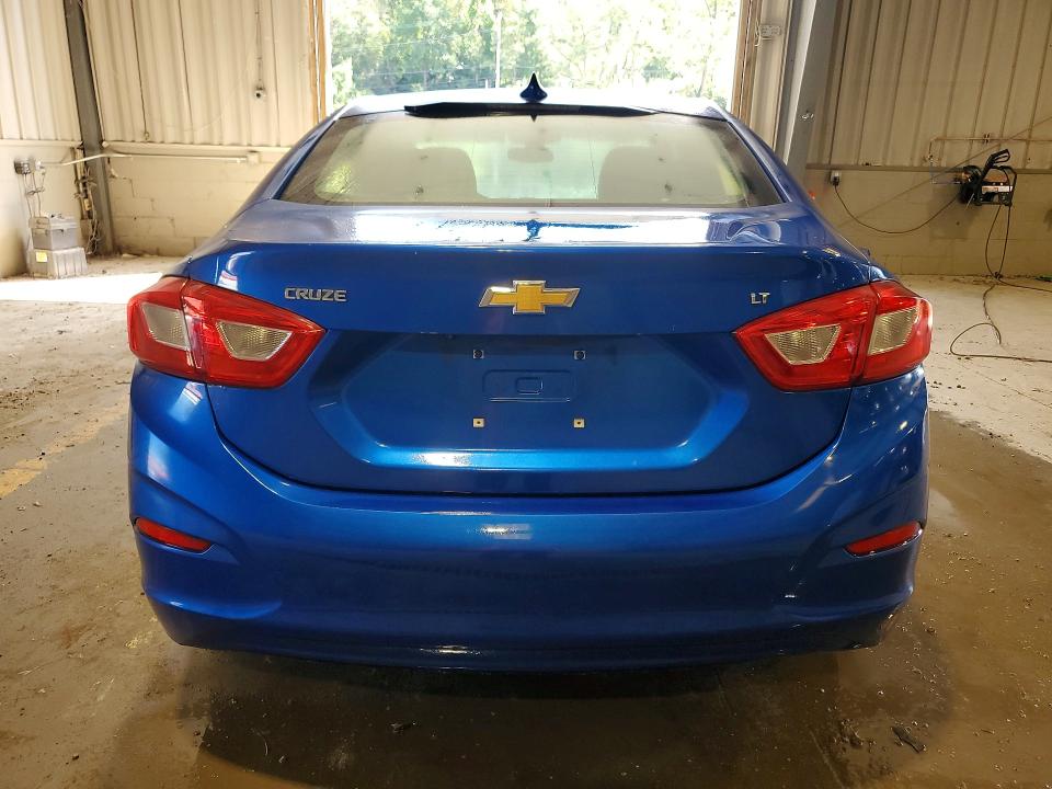 2017 Chevrolet Cruze VIN 1G1BE5SM5H7114644 COPART salvage auction — MECHANICAL, PA - CERT OF TITLE, sold $0 on 2026-09-16 (photo 6)
