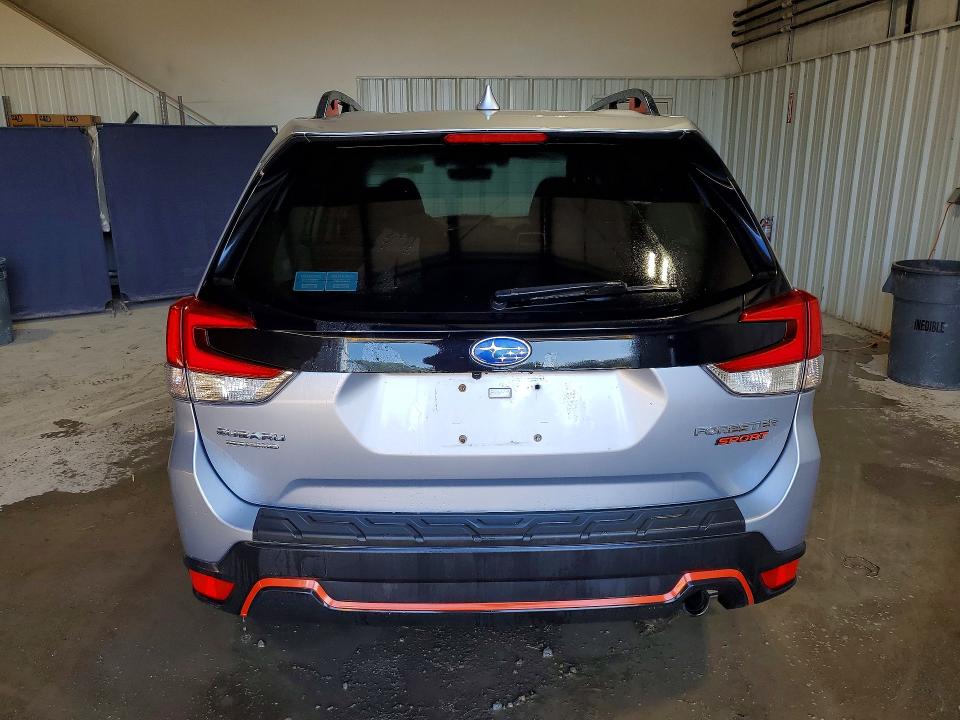 2021 Subaru Forester VIN JF2SKALC1MH521915 COPART salvage auction — MINOR DENT/SCRATCHES, Pa - Cert Of Title (P), sold $0 on 2026-09-30 (photo 6)