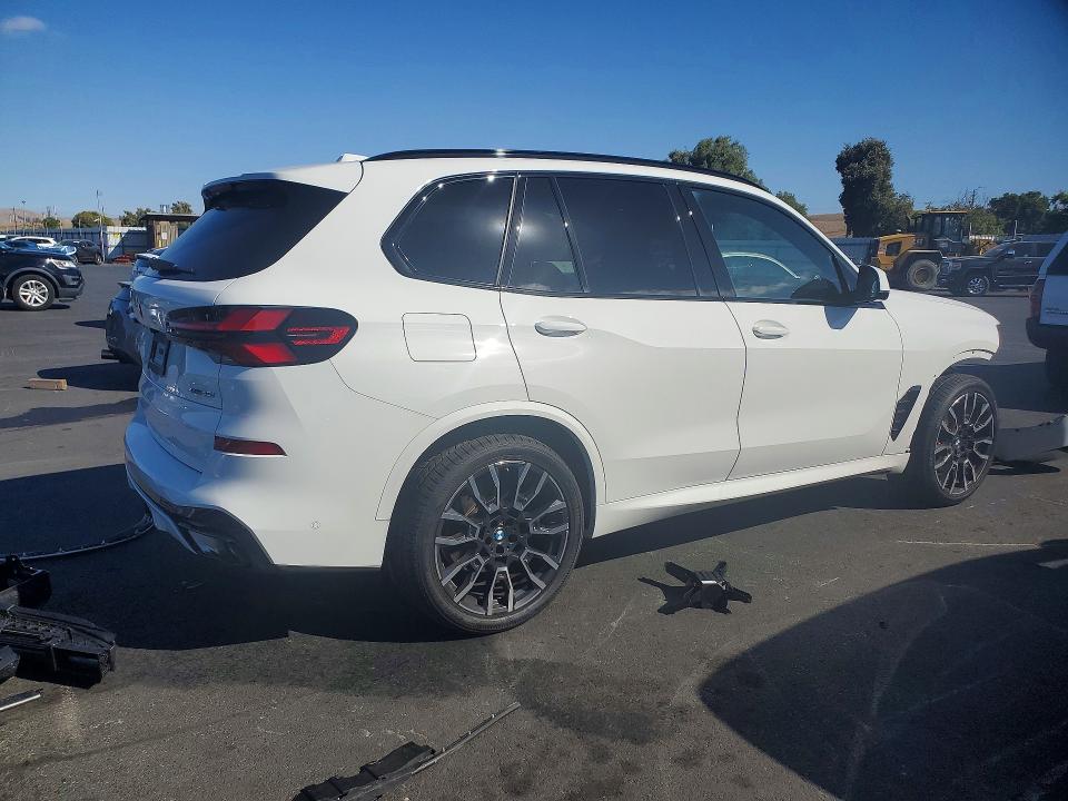 2026 BMW X5 VIN 5UX23EU09T9117226 COPART salvage auction — FRONT END, Ca - Salvage Certificate, sold $35,500 on 2026-09-23 (photo 3)
