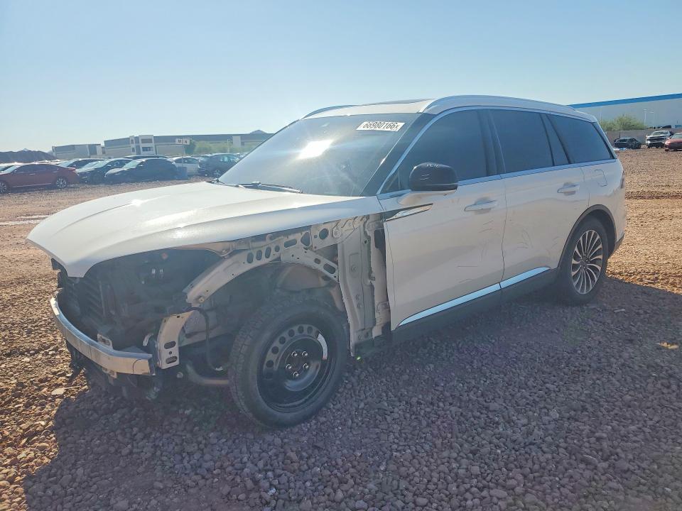 2020 Lincoln Aviator VIN 5LM5J7WC3LGL23668 — COPART salvage auction photo