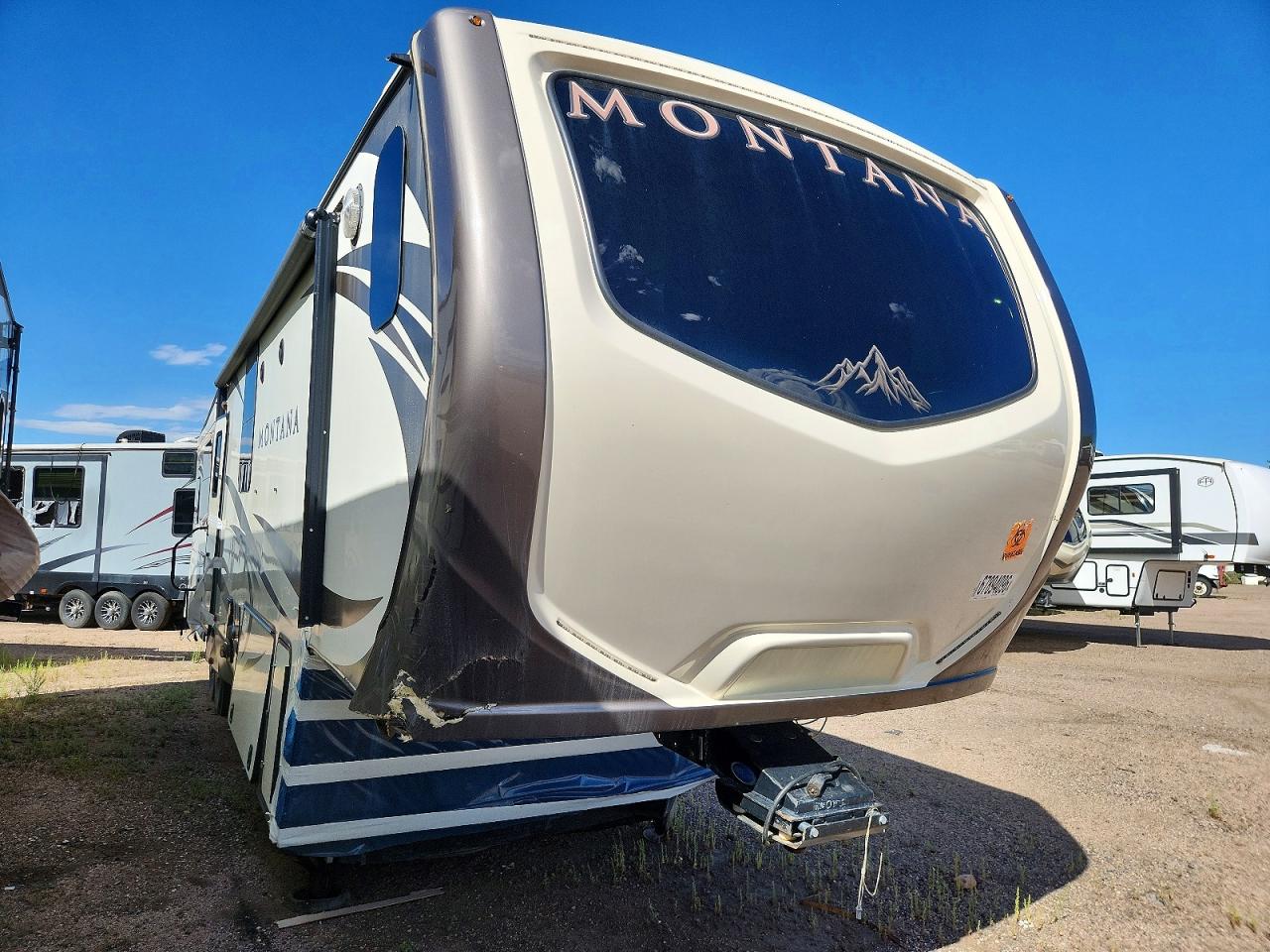 2017 Keystone Montana VIN 4YDF39224H4703493 — COPART salvage auction photo