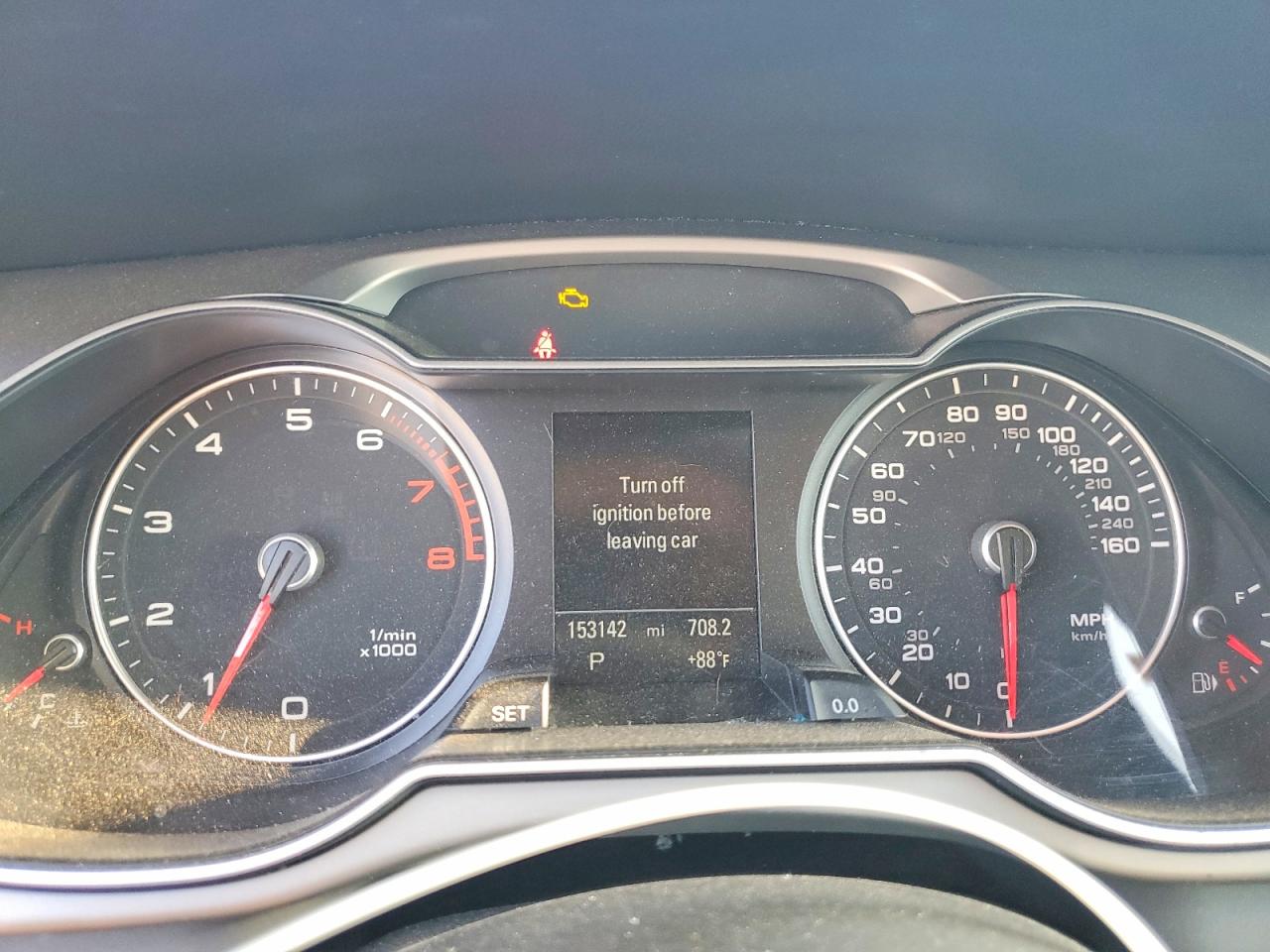 2015 Audi A4 VIN WAUEFAFL0FN023069 COPART salvage auction — Minor Dent/Scratches, Ct - Clean Title, sold $2,500 on 2026-09-22 (photo 9)