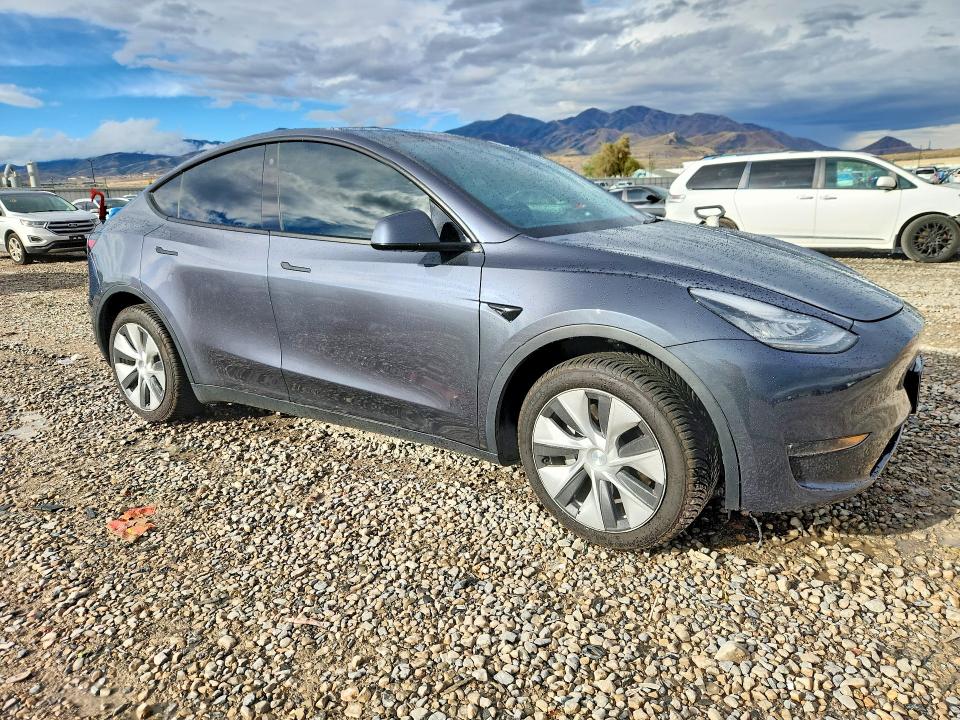 2023 Tesla Model y VIN 7SAYGDEE2PF615416 COPART salvage auction — FRONT END, UT, sold $15,300 on 2026-10-23 (photo 4)