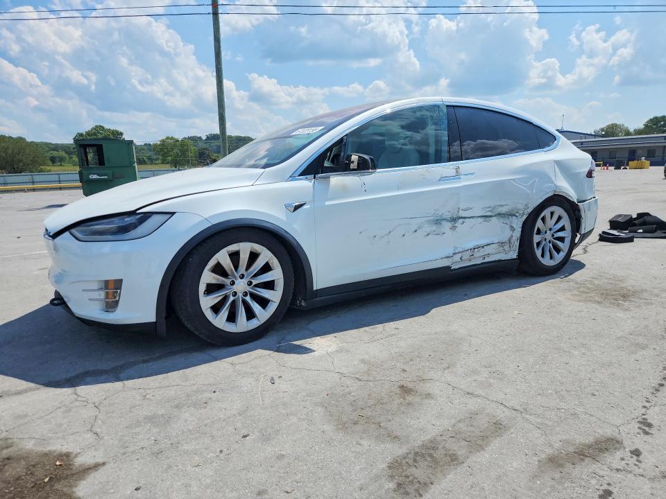 2019 Tesla Model x VIN 5YJXCAE25KF181347 — COPART salvage auction photo