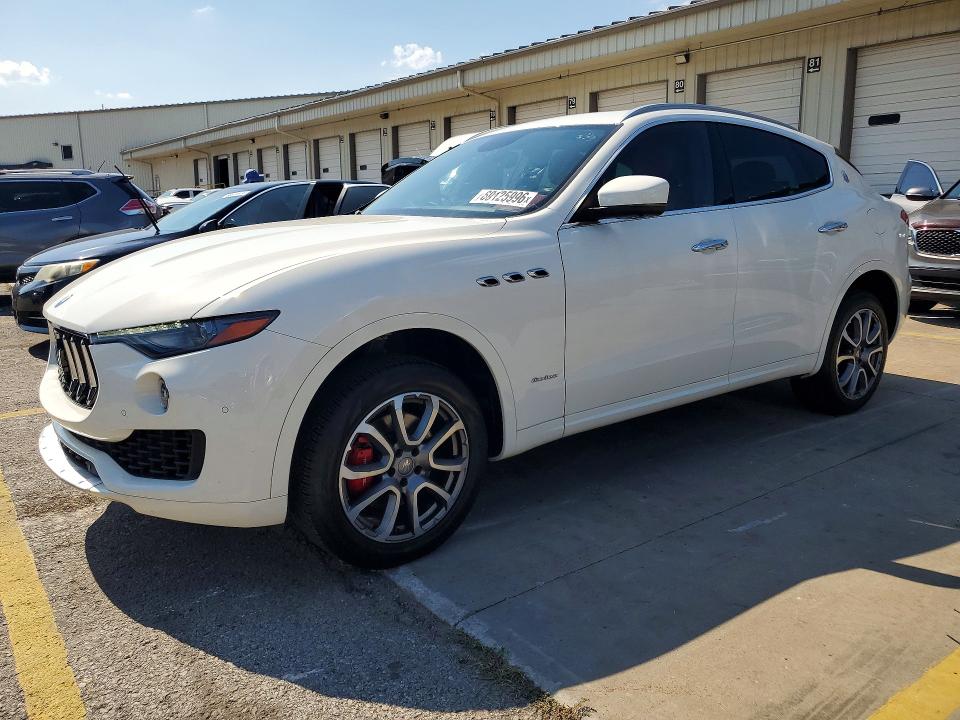 2018 Maserati Levante VIN ZN661XUL8JX268516 — COPART salvage auction photo
