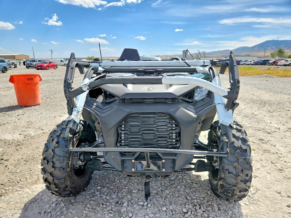 2026 Can-am/ brp Commander VIN 3JBABAX45TE000295 COPART salvage auction — ROLLOVER, Ut - Salvage Certificate, sold $10,300 on 2026-09-17 (photo 5)
