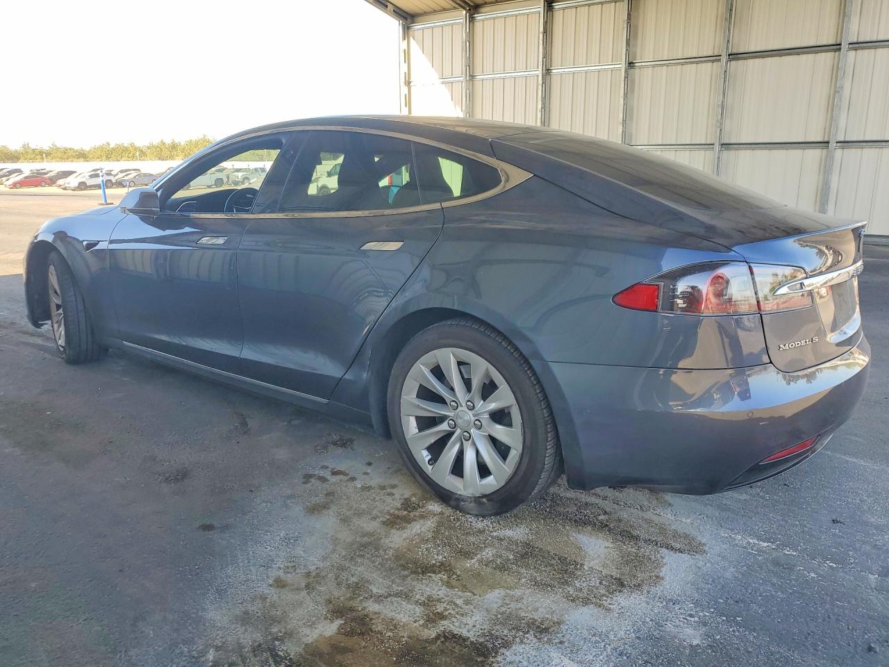 2017 Tesla Model S VIN 5YJSA1E17HF228118 COPART salvage auction — Front End, Dv - Clean Title, sold $3,300 on 2026-09-21 (photo 2)