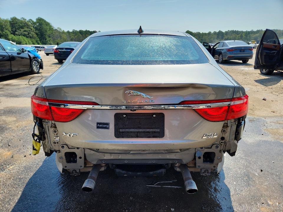 2020 Jaguar Xf VIN SAJBJ4FX1LCY85914 COPART salvage auction — REAR END, Wv - Salvage Certificate, sold $0 on 2026-10-03 (photo 6)