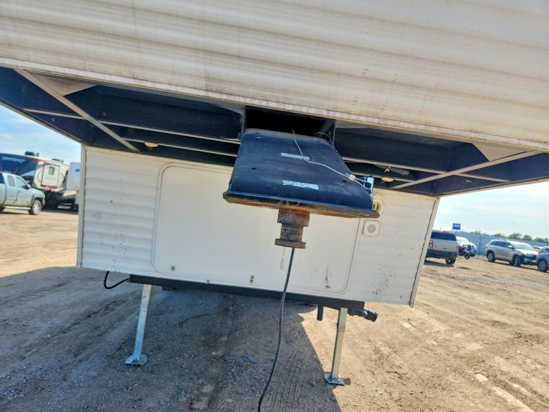 2012 Unkn Salem 5th wheel camper VIN 4X4FSMZ25CA303378 COPART salvage auction — MINOR DENT/SCRATCHES, NE - CERT OF TITLE-SALVAGE, sold $1,250 on 2026-10-15 (photo 8)