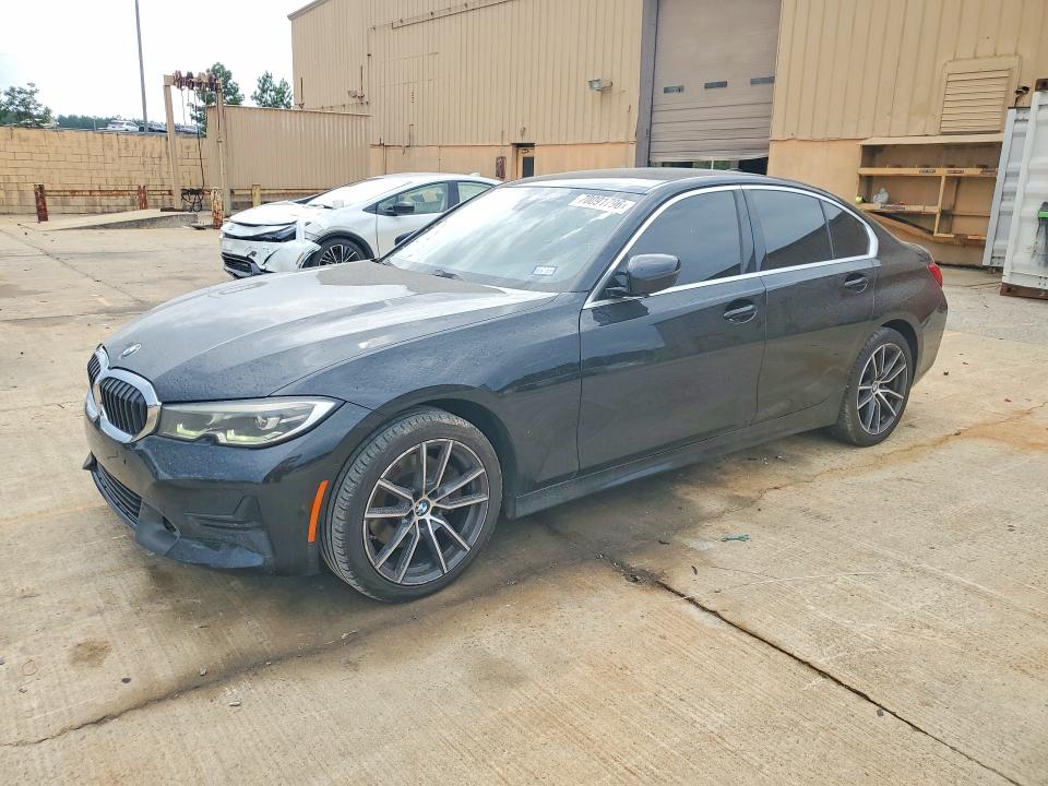2021 BMW 3 series VIN 3MW5R1J01M8C08252 — COPART salvage auction photo