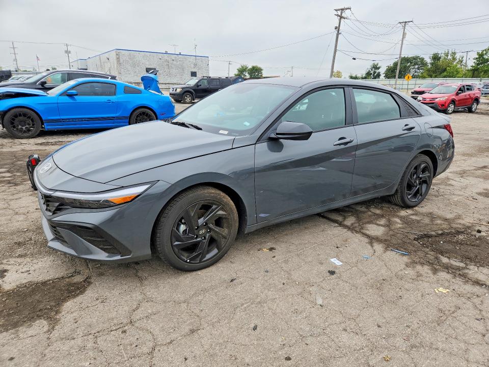 2026 Hyundai Elantra VIN KMHLM4DG2TU261140 — COPART salvage auction photo