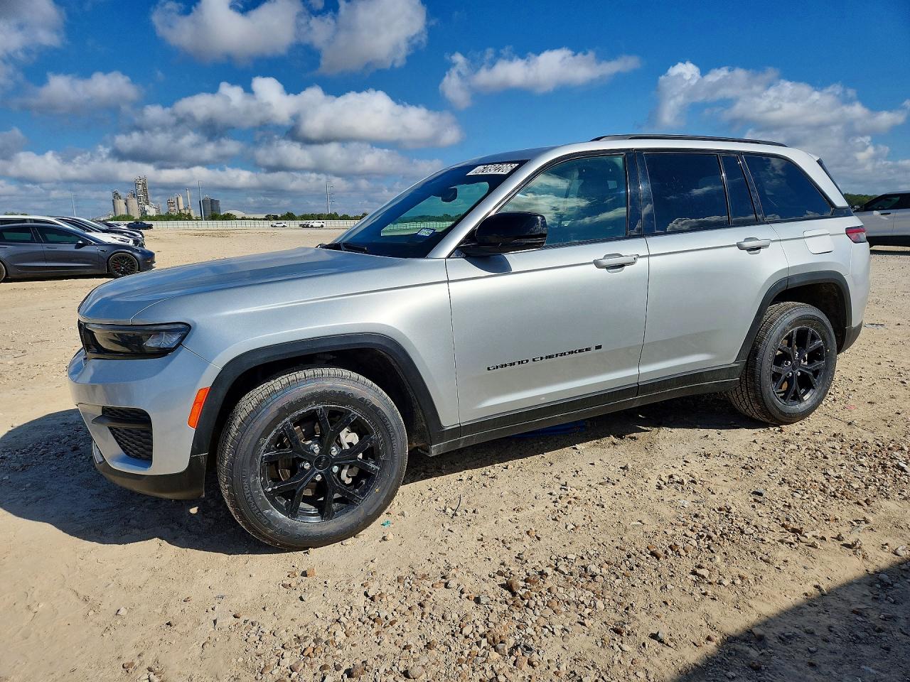 2024 Jeep Grand Cherokee VIN 1C4RJHAG8RC124561 — COPART salvage auction photo