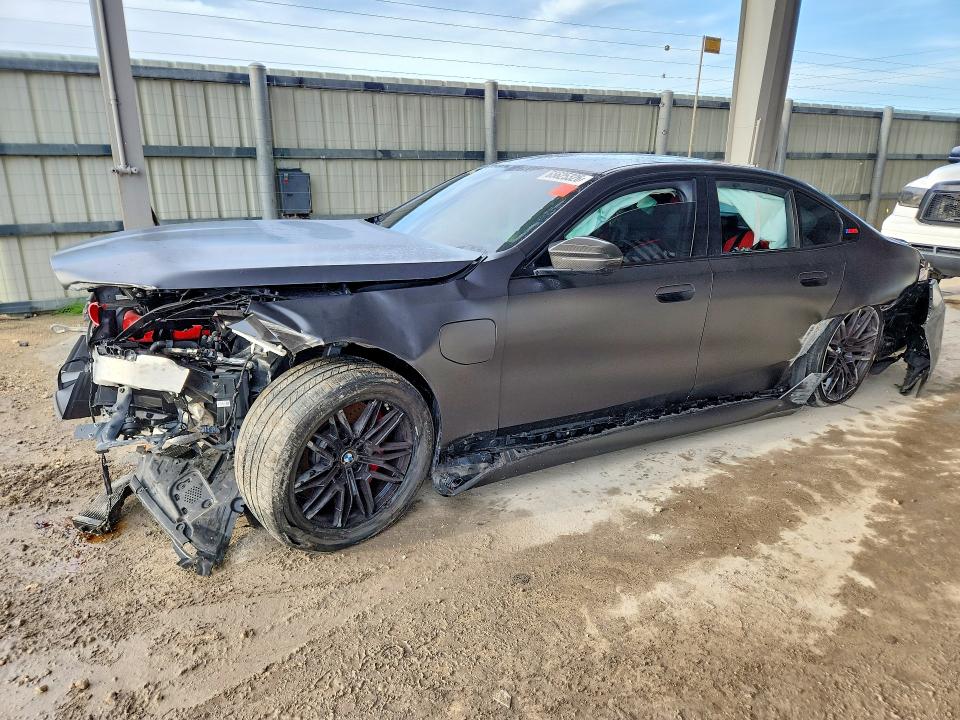 2025 BMW M5 VIN WBS83FK02SCT94024 COPART salvage auction — FRONT END, FL, sold $34,000 on 2026-10-14 (photo 1)