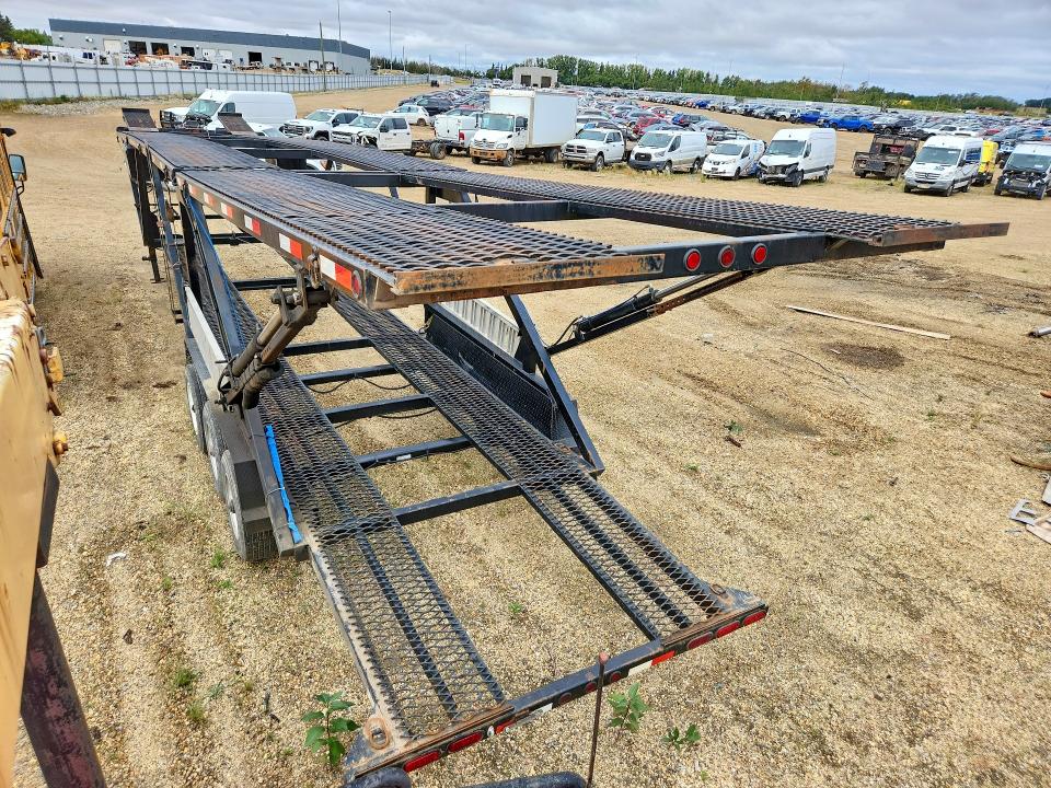2020 VIN 5VGFE443XLL002737 COPART salvage auction — NORMAL WEAR, AB - BOS - ACTIVE, sold $15,000 on 2026-09-10 (photo 2)