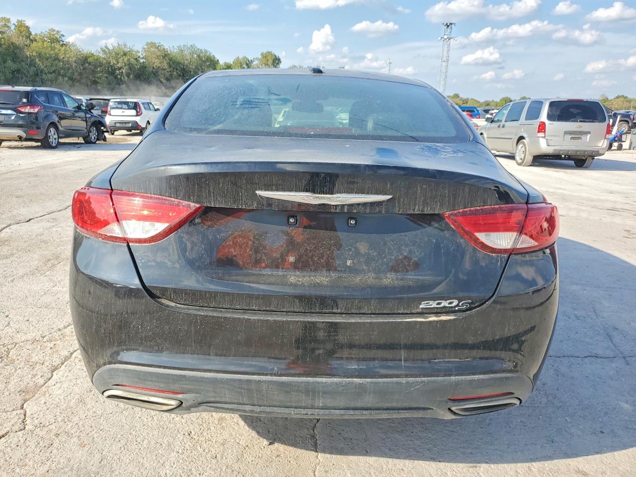 2015 Chrysler 200 VIN 1C3CCCBG5FN514913 COPART salvage auction — Hail, OK - CERT OF TITLE-REPOSSESSION, sold $400 on 2026-10-02 (photo 6)