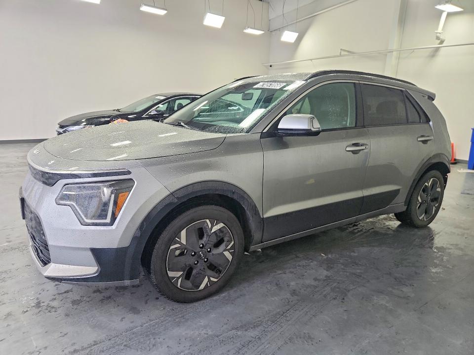 2024 Kia Niro VIN KNDCR3L16R5112116 — COPART salvage auction photo
