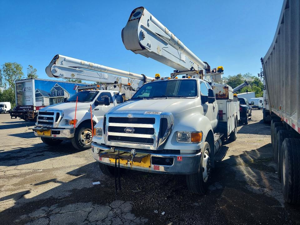 2012 Ford F-750 VIN 3FRXX7FK4CV338706 COPART salvage auction — MINOR DENT/SCRATCHES, MI - CERTIFICATE OF TITLE, sold $675 on 2026-10-02 (photo 1)