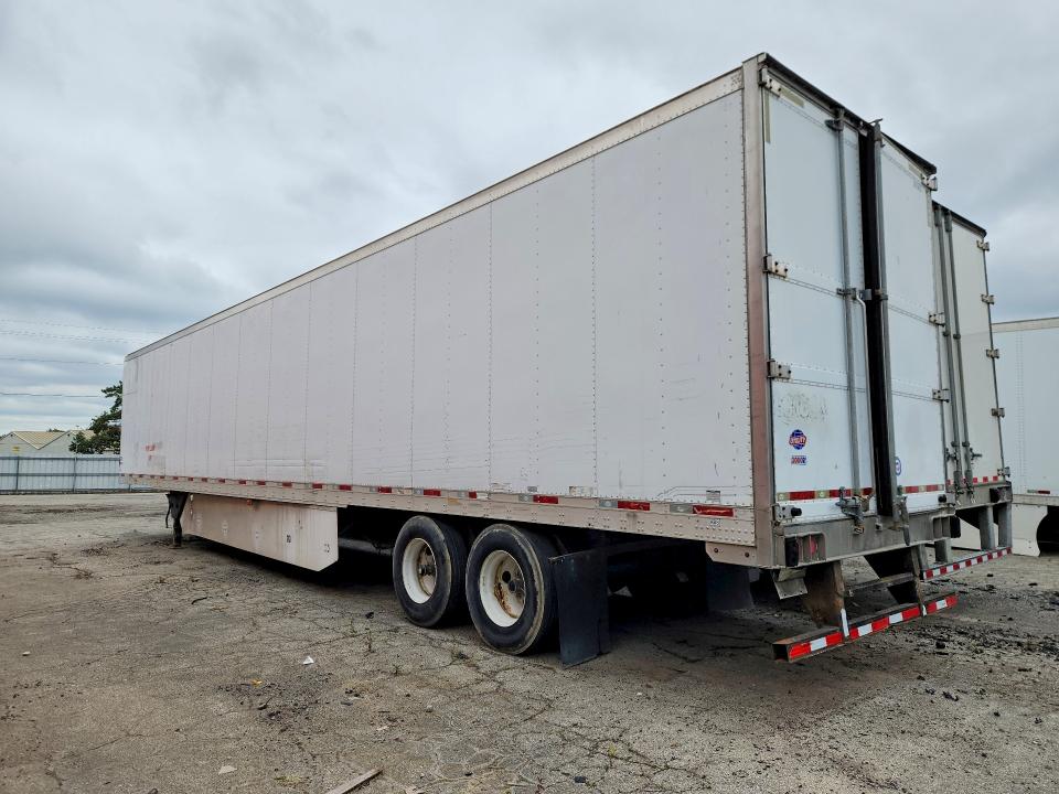 2014 Utility trailer mfg VIN 1UYVS2530EM962136 COPART salvage auction — NORMAL WEAR, OK - CERTIFICATE OF TITLE (P), sold $2,000 on 2026-10-06 (photo 2)