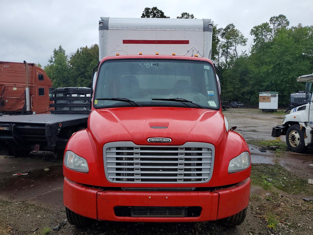 2017 Freightliner M2 VIN 1FVACXDT4HHHY2624 COPART salvage auction — Minor Dent/Scratches, OH - CERTIFICATE OF TITLE, sold $11,100 on 2026-10-08 (photo 5)