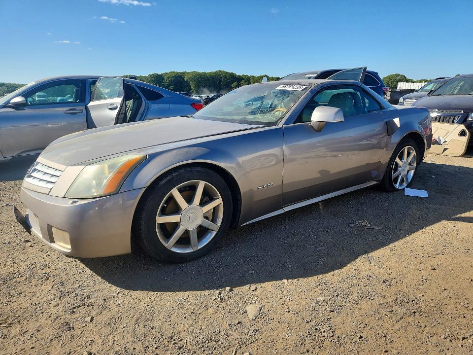 2004 Cadillac Xlr VIN 1G6YV34A045602756 — COPART salvage auction photo