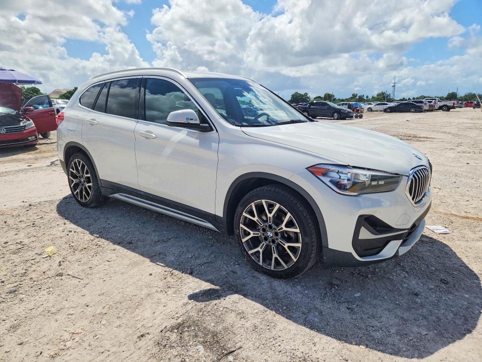 2021 BMW X1 VIN WBXJG7C00M5T23402 COPART salvage auction — MECHANICAL, FL - CERTIFICATE OF TITLE (P), sold $11,200 on 2026-10-06 (photo 4)