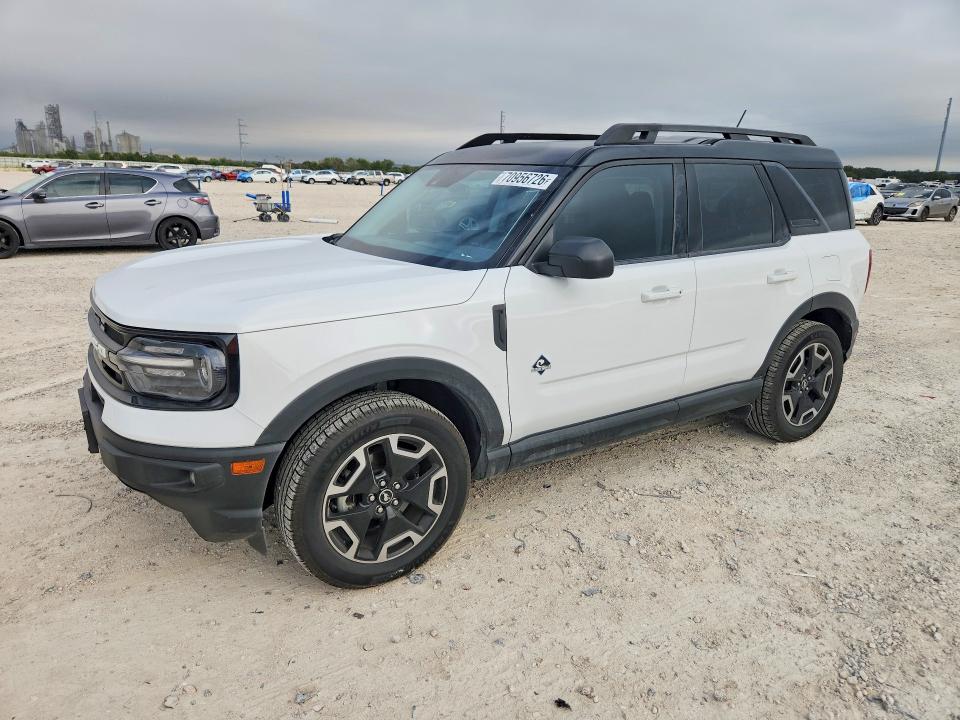 2022 Ford Bronco sport VIN 3FMCR9C66NRD16237 — COPART salvage auction photo