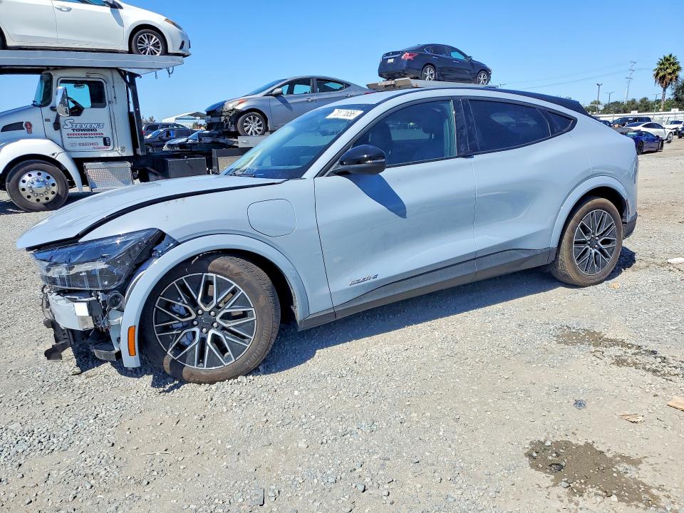 2025 Ford Mustang mach-e VIN 3FMTK3R42SMA15349 — COPART salvage auction photo