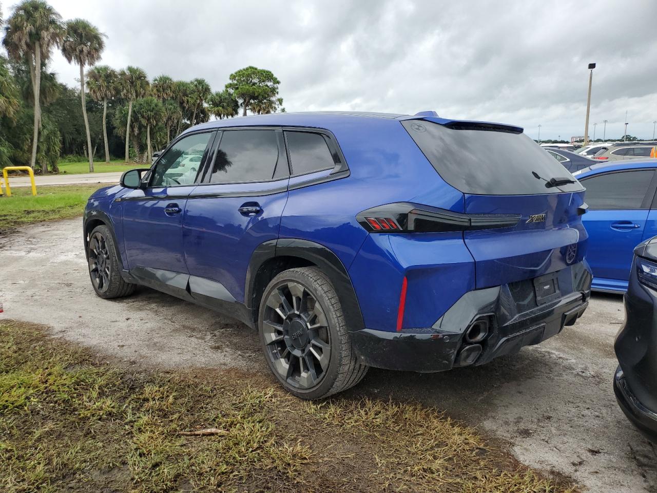 2023 BMW Xm VIN 5YM23CS0XP9S15459 COPART salvage auction — WATER/FLOOD, FL - CERT OF TITLE-SLVG REBLD FLOOD, sold $78,500 on 2024-10-15 (photo 2)