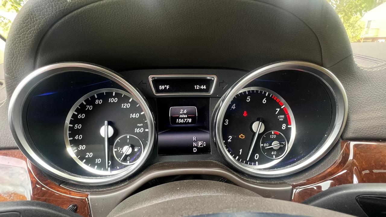 2014 Mercedes-Benz ML-Class VIN 4JGDA7DBXEA299058 COPART salvage auction — NORMAL WEAR, MA - CERTIFICATE OF TITLE (P), sold $6,400 on 2024-10-23 (photo 8)