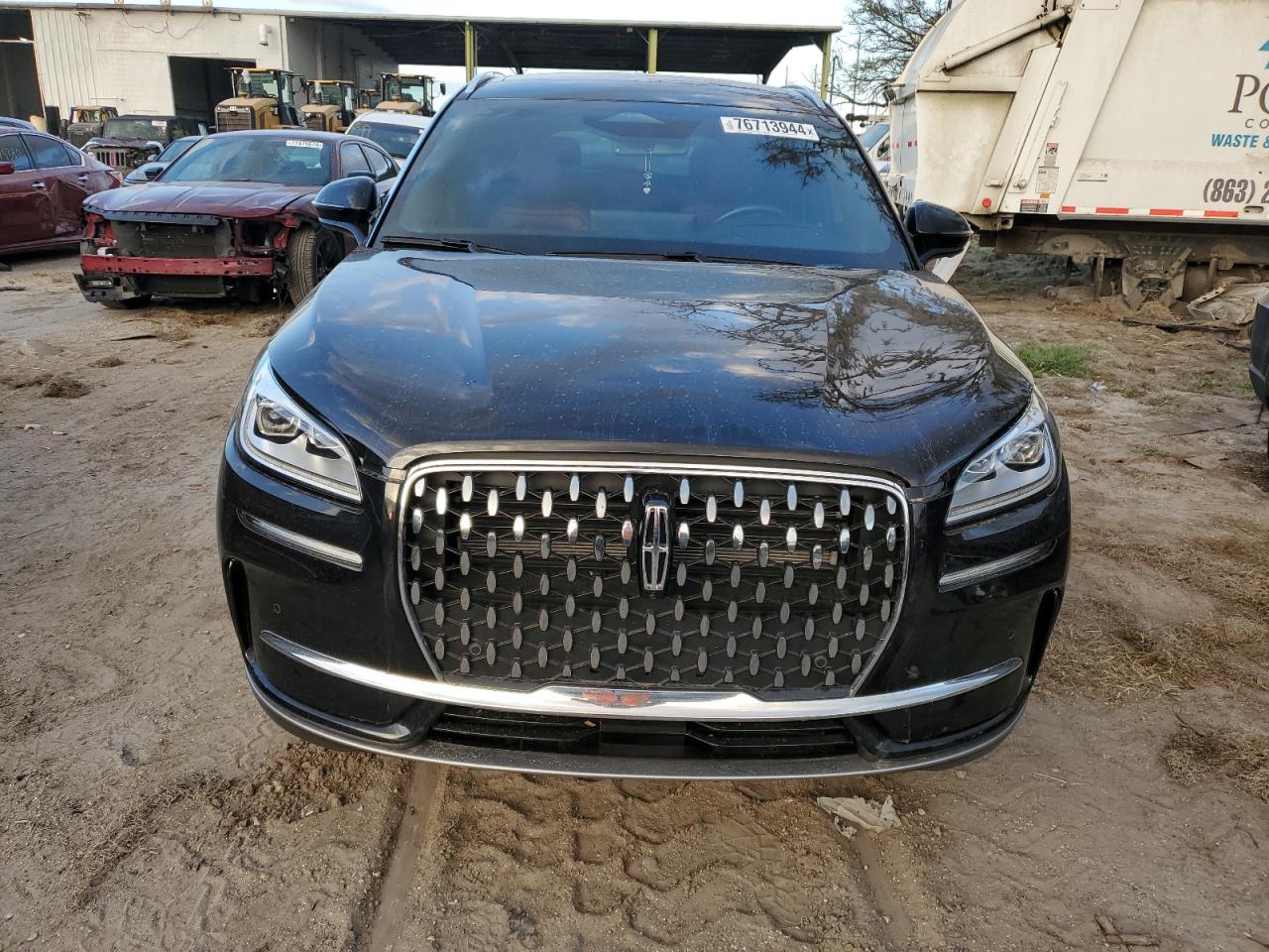 2023 Lincoln Corsair VIN 5LMCJ2CA9PUL02876 COPART salvage auction — UNDERCARRIAGE, FL - CERT OF TITLE-SLVG REBLD FLOOD, sold $8,000 on 2024-11-12 (photo 5)