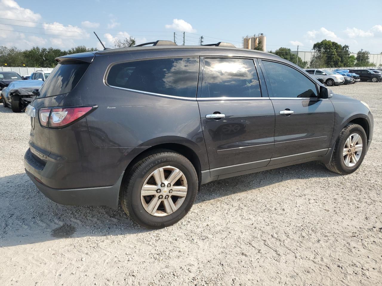 2014 Chevrolet Traverse VIN 1GNKRHKD7EJ361571 COPART salvage auction — WATER/FLOOD, FL - CERTIFICATE OF DESTRUCTION, sold $550 on 2024-11-11 (photo 3)