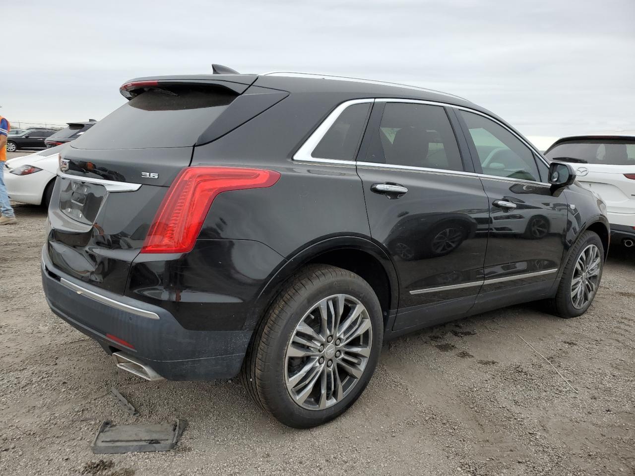 2018 Cadillac Xt5 VIN 1GYKNERS6JZ201016 COPART salvage auction — WATER/FLOOD, FL - CERTIFICATE OF DESTRUCTION, sold $3,400 on 2024-11-06 (photo 3)