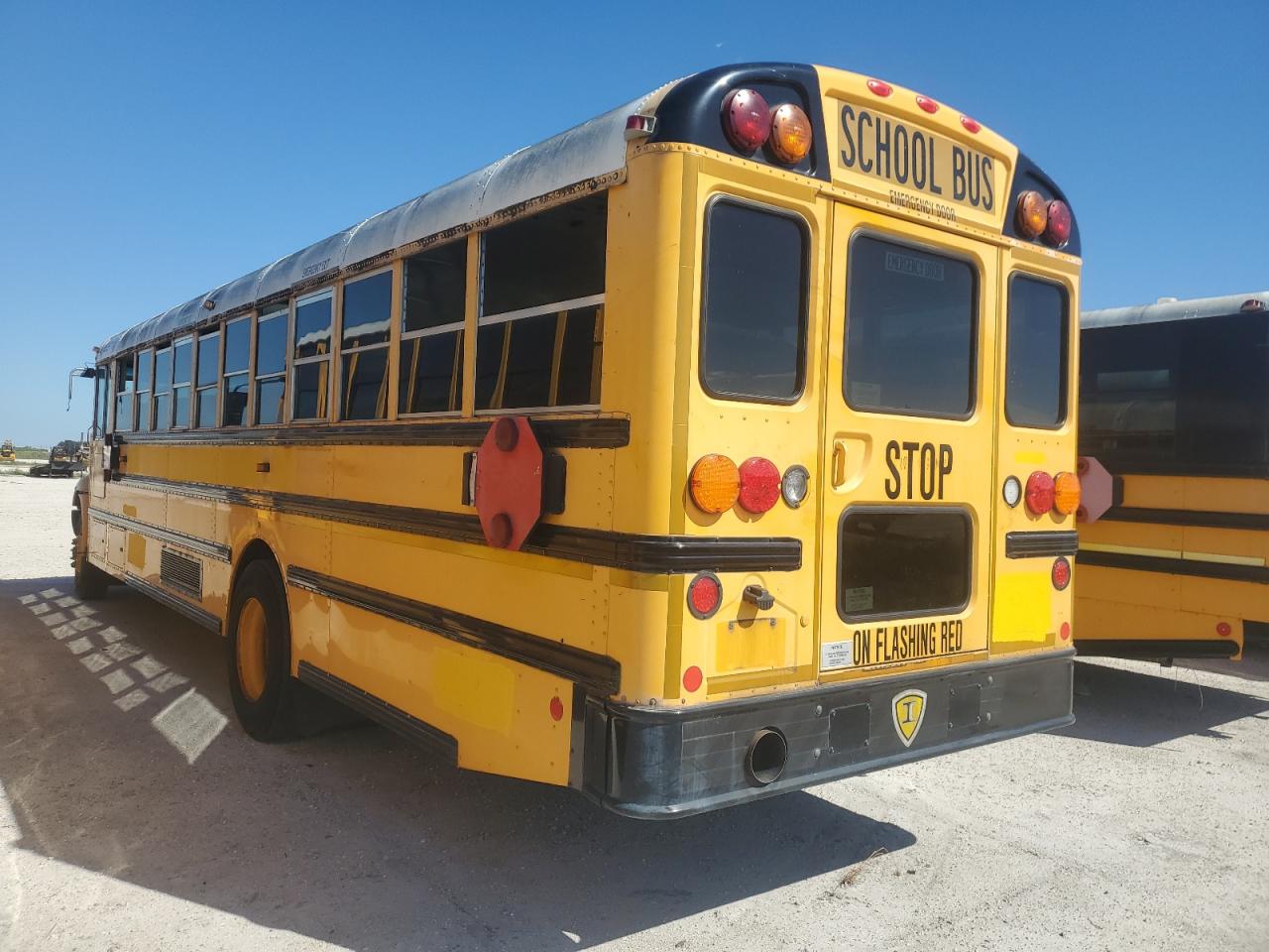 2013 Ic Corporation Ce Series School VIN 4DRBUSKN2DB199186 COPART salvage auction — Normal Wear, FL - CERTIFICATE OF TITLE, sold $1,600 on 2026-07-08 (photo 3)