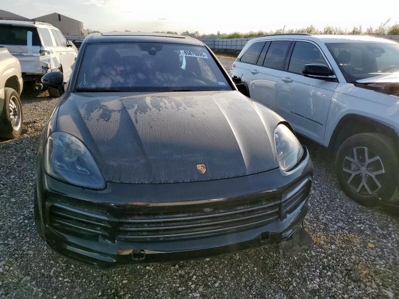 2023 Porsche Cayenne VIN WP1AB2AY6PDA14842 COPART salvage auction — SIDE, Tx - Salvage Vehicle Title, sold $29,250 on 2026-07-02 (photo 5)