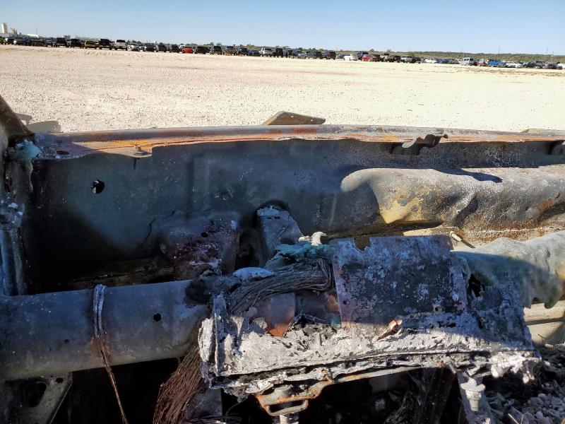 2024 Chevrolet Suburban VIN 1GNSKDKD7RR357038 COPART salvage auction — BURN, Tx - Nonrepairable Title, sold $100 on 2026-07-02 (photo 9)